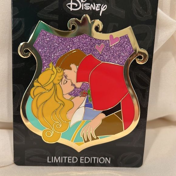 Disney Accessories - Disney Exclusive Princess Stories Sleeping Beauty Aurora Pin 3 inch LE 300! RARE